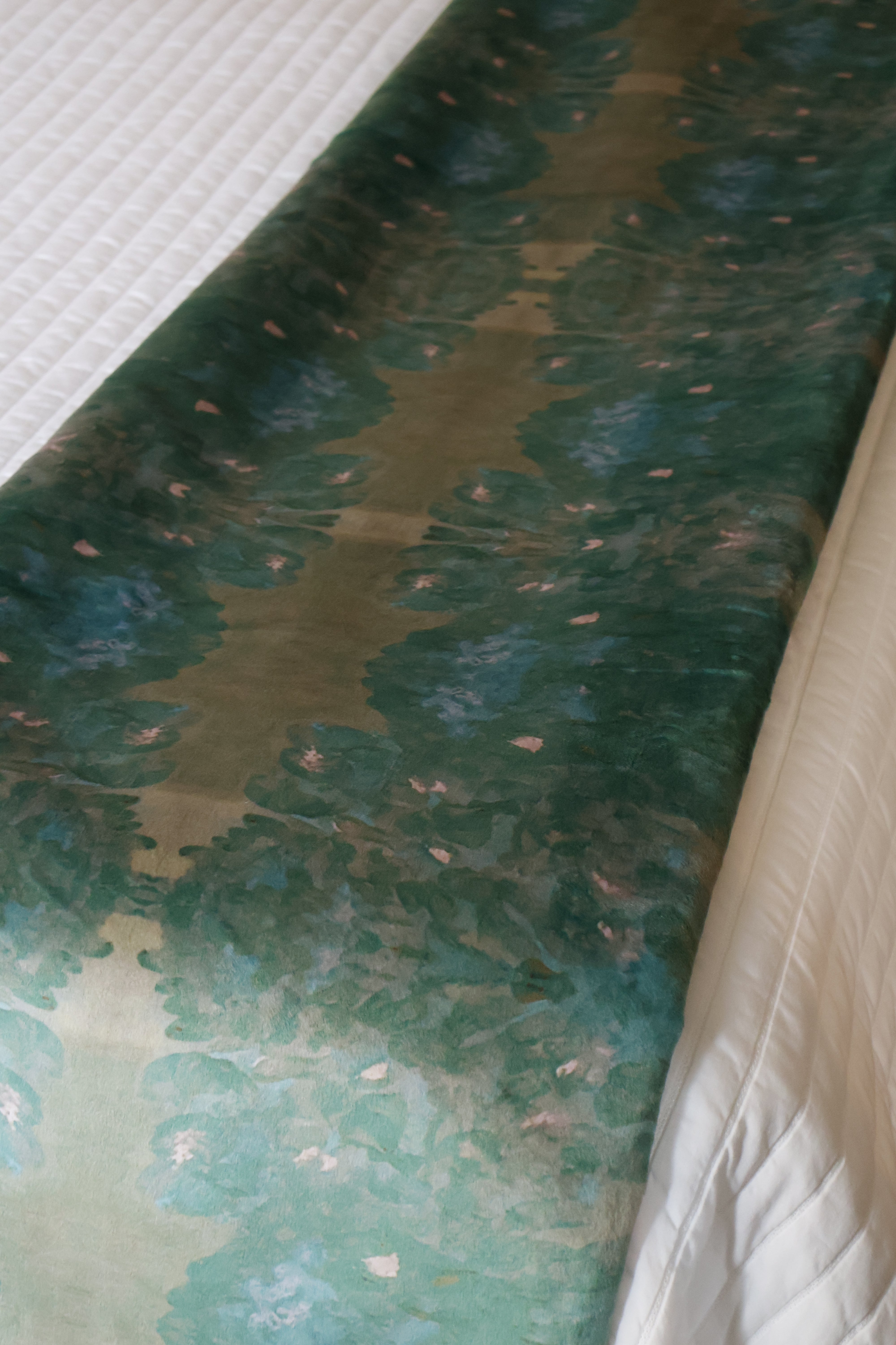 Luxury Throw Blankets